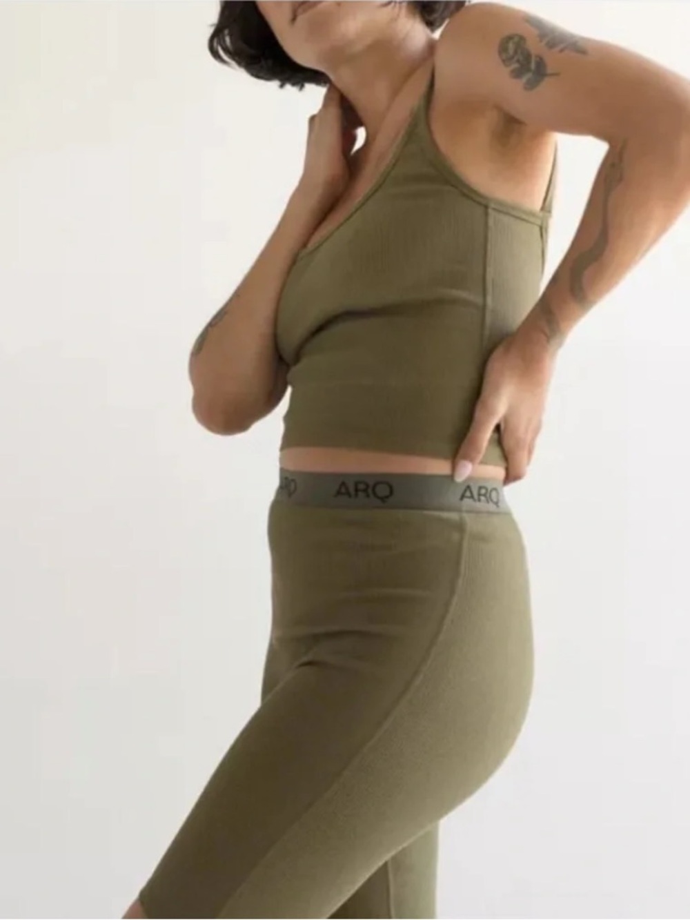 ARQ Nico Short in Olive, Size Small